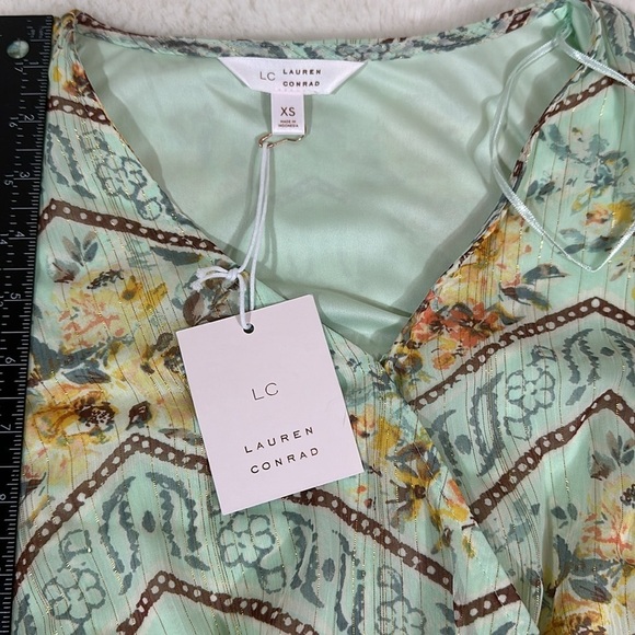 Women's Teen  faux-wrap dress from LC Lauren Conrad NWT Deliver by easter - Picture 8 of 9